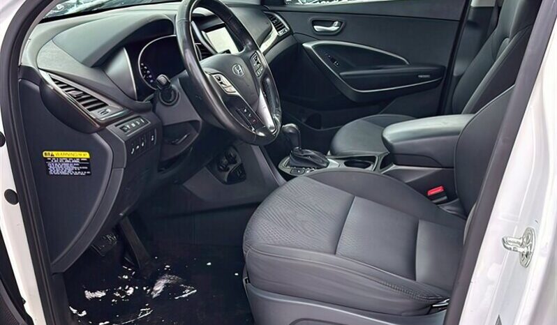 
								2019 Hyundai Santa Fe XL Preferred AWD full									