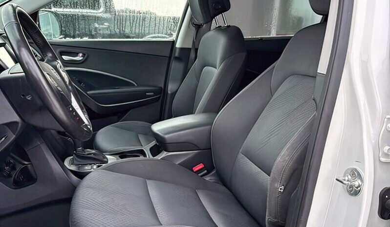 
								2019 Hyundai Santa Fe XL Preferred AWD full									