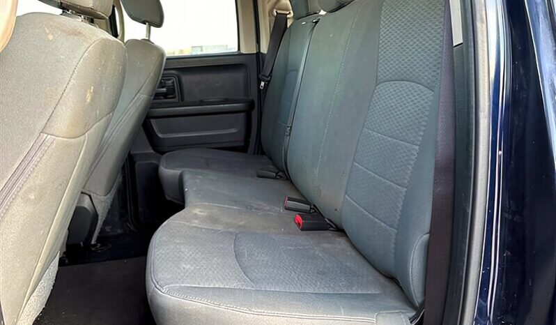 
								2017 Ram 1500 Tradesman Quad Cab 4×4 5.7L Hemi full									
