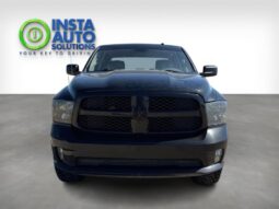 
										2017 Ram 1500 Express 5.7L Hemi Crew Cab 4X4 full									