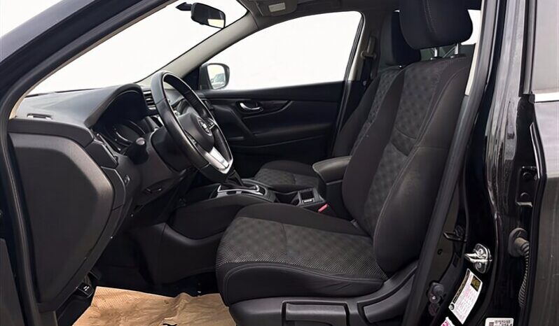 
								2018 Nissan Qashqai SV AWD full									