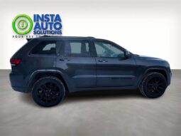 
										2019 Jeep Grand Cherokee Laredo 4×4 full									