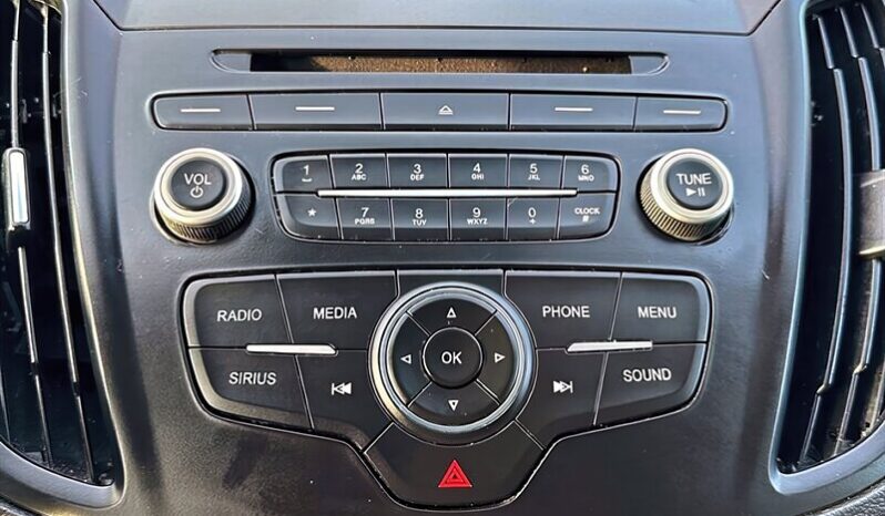 
								2018 Ford Escape SE AWD full									