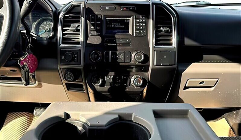 
								2017 Ford F-150 XLT Crew Cab 4X4 full									