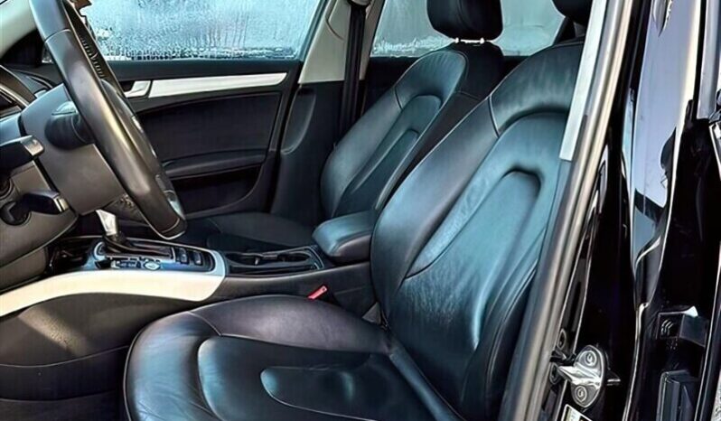 
								2016 Audi A4 2.0T Quattro Komfort Plus full									