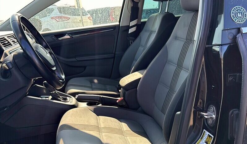 
								2017 Volkswagen Jetta 1.4T Wolfsburg Edition full									