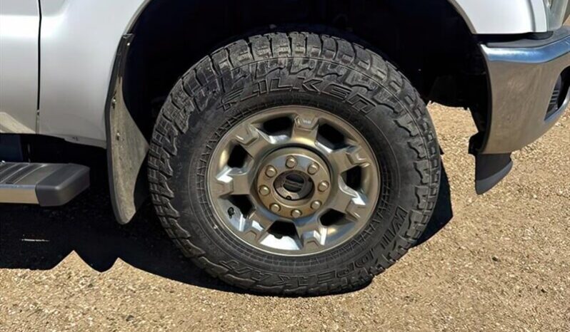 
								2015 Ford F-250 Super Duty SRW XLT 6.2L Crew 4X4 full									