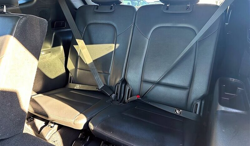
								2017 Hyundai Santa Fe Limited AWD full									
