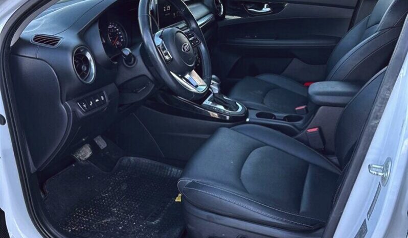 
								2020 Kia Forte EX full									