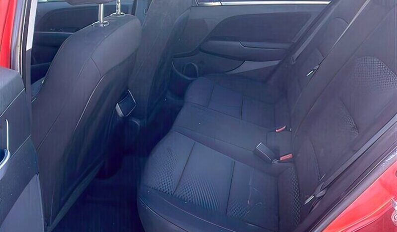 
								2019 Hyundai Elantra Preferred full									