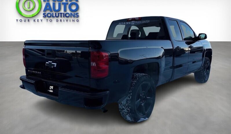
								2018 Chevrolet Silverado 1500 Custom Ext. Cab 4X4 full									