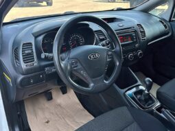 
										2017 Kia Forte LX full									