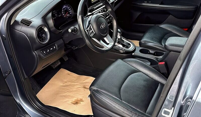2019 Kia Forte EX full