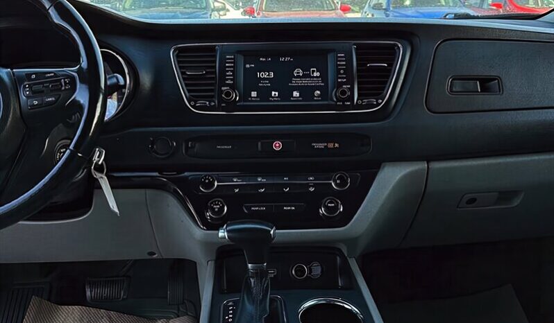 
								2019 Kia Sedona LX full									