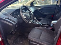 
										2017 Ford Focus SE full									