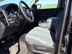 
										2017 Ram 1500 Express 5.7L Hemi Crew Cab 4X4 full									