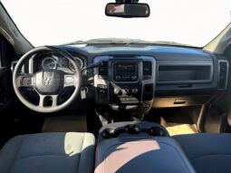 
										2018 ram 1500 Tradesman Crew Cab 4×4 5.7L Hemi full									