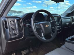 
										2018 Chevrolet Silverado 1500 Custom Crew Cab 4X4 full									