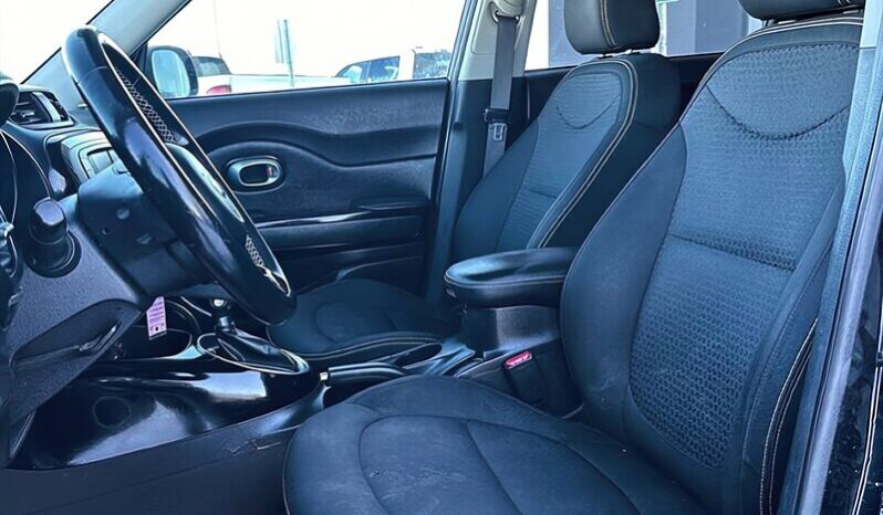 
								2016 Kia Soul EX full									