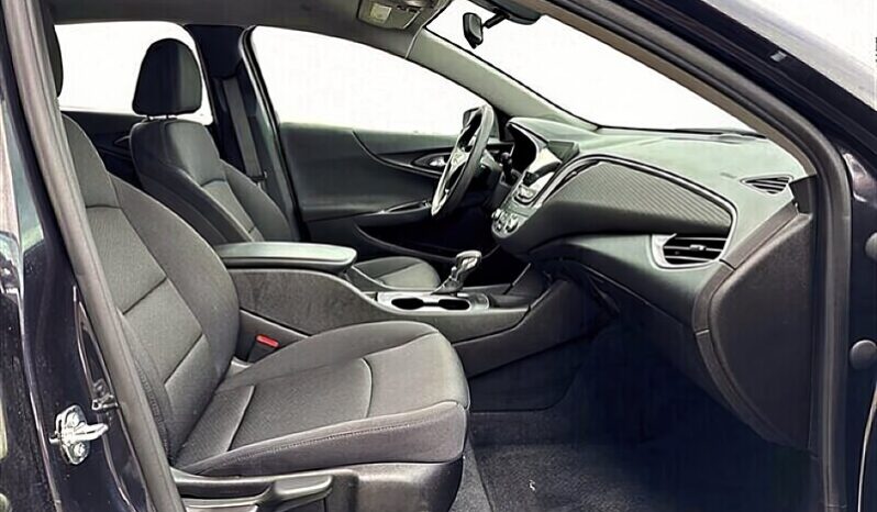
								2022 Chevrolet Malibu LS full									