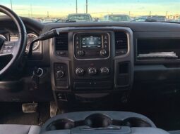 
										2017 Ram 1500 ST 5.7L Hemi Crew Cab 4X4 full									