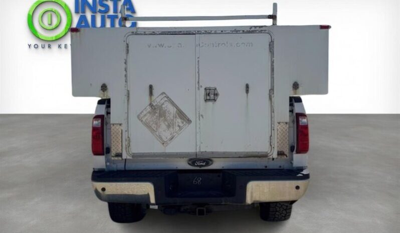 
								2015 Ford F-250 Super Duty SRW XLT 6.2L Crew 4X4 full									