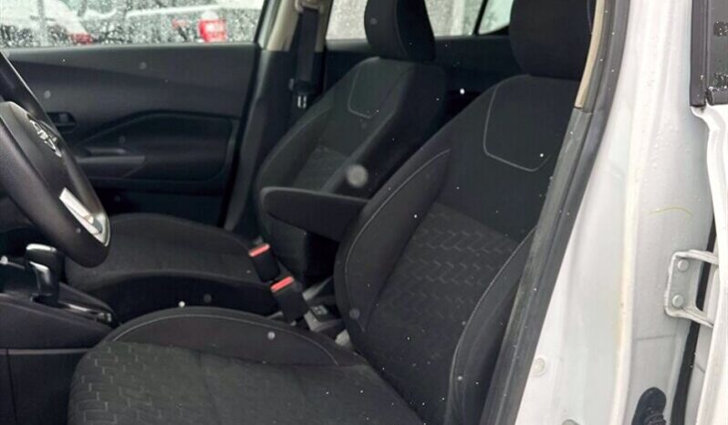 
								2022 Nissan Kicks S full									