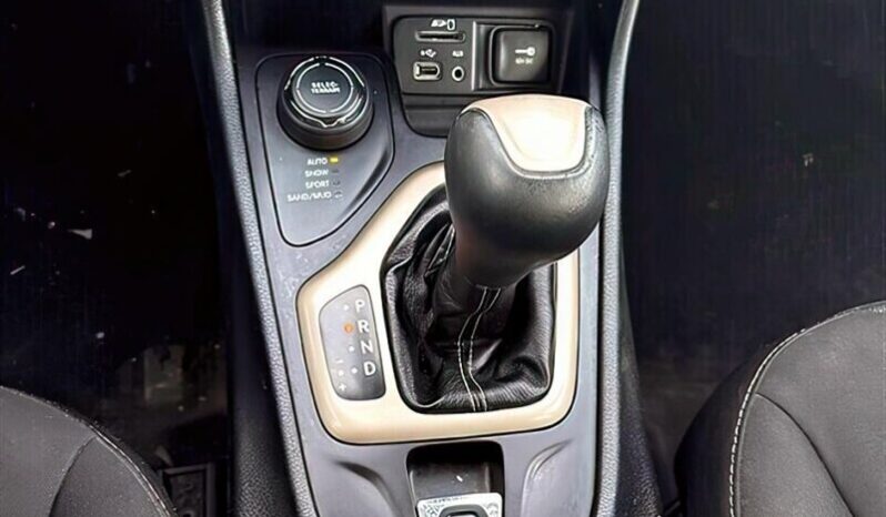 
								2016 Jeep Cherokee Sport 4X4 full									