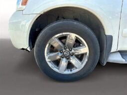 
										2013 Nissan Armada Platinum 4X4 full									