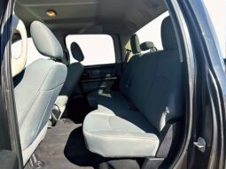 
										2018 ram 1500 Tradesman Crew Cab 4×4 5.7L Hemi full									