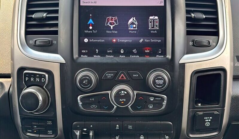 
								2018 Ram 1500 SLT 5.7L Hemi Crew Cab 4X4 full									