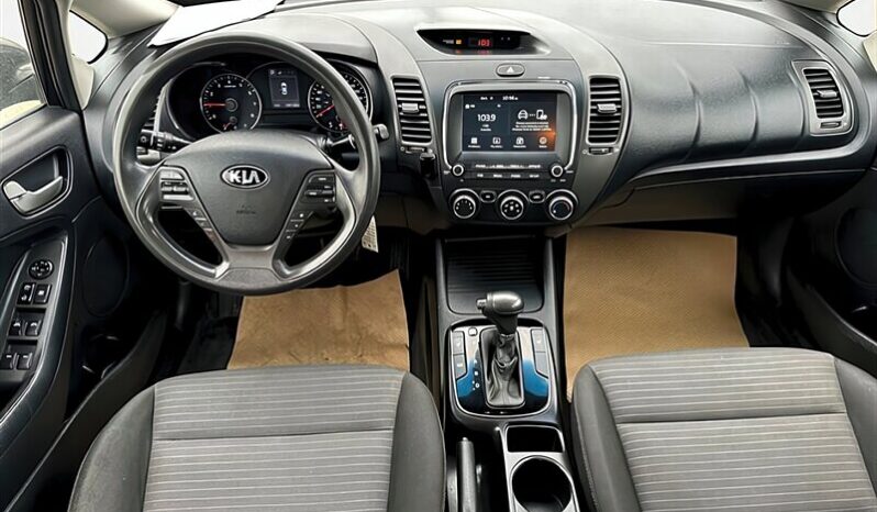 2018 Kia Forte LX full