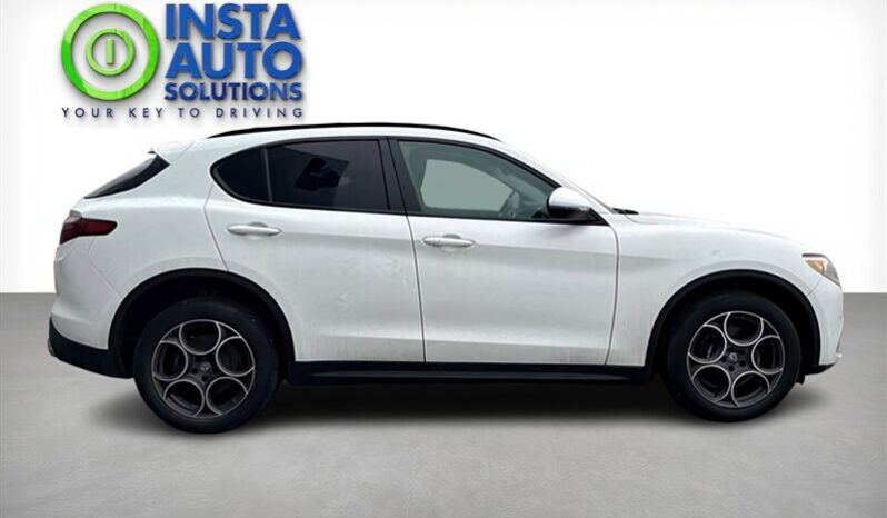 
								2018 Alfa Romeo Stelvio Sport AWD full									