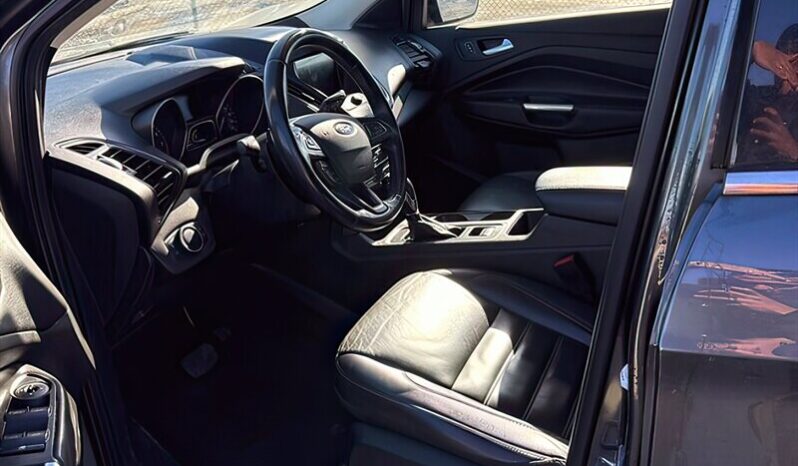 
								2018 Ford Escape SEL AWD full									