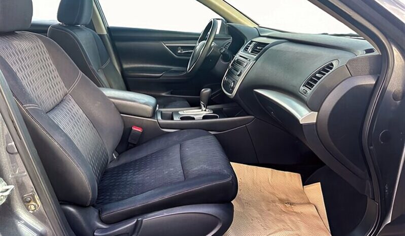
								2017 Nissan Altima full									