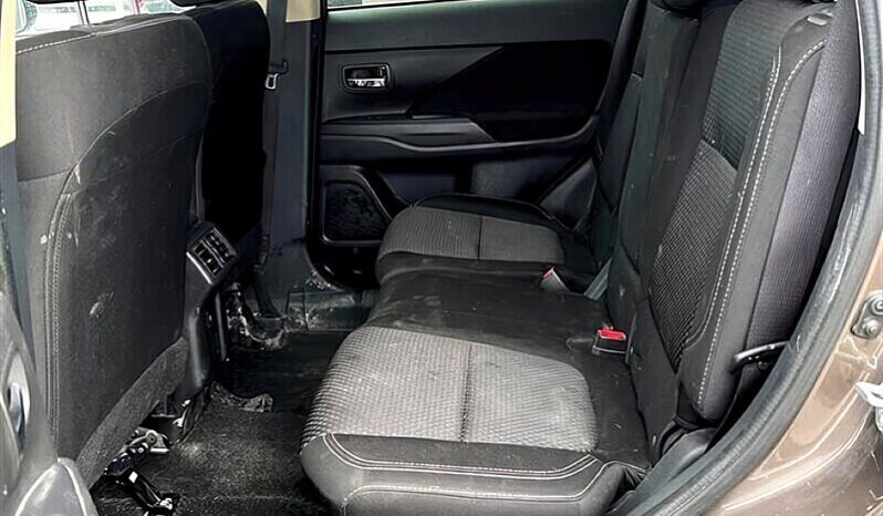 
								2019 Mitsubishi Outlander ES AWD full									