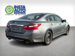 
										2017 Nissan Altima full									