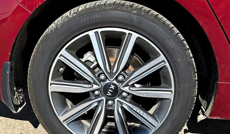 
								2019 Kia Optima LX full									