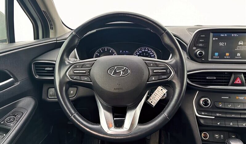 
								2019 Hyundai Santa Fe Essential AWD full									