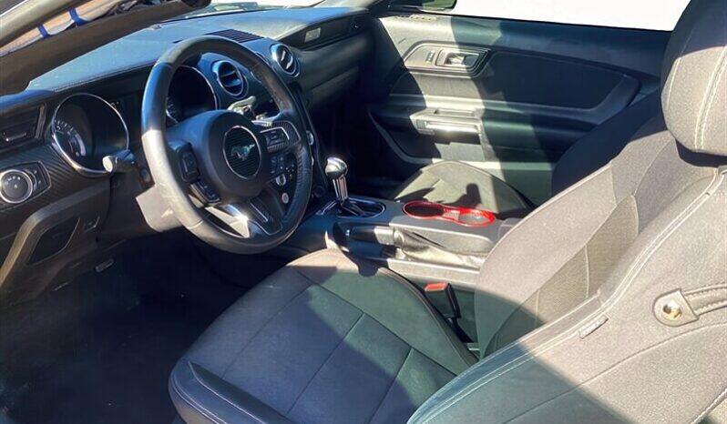 
								2017 Ford Mustang V6 full									