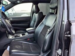 
										2019 Jeep Grand Cherokee Laredo 4×4 full									