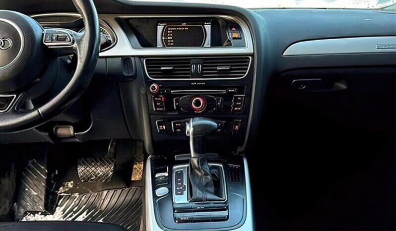 
								2016 Audi A4 2.0T Quattro Komfort Plus full									