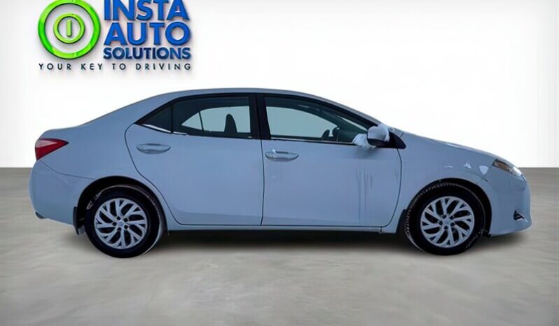 
								2019 Toyota Corolla L full									