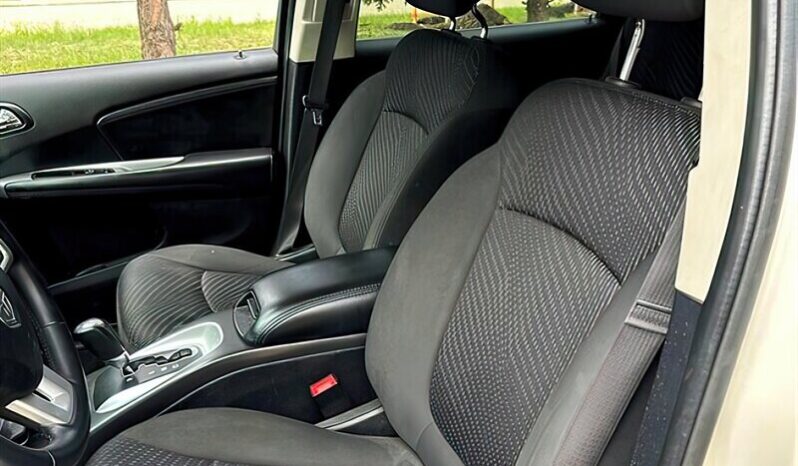 
								2018 Dodge Journey SXT AWD 7 Passenger full									