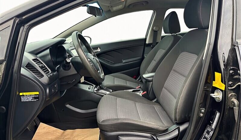 2018 Kia Forte LX full