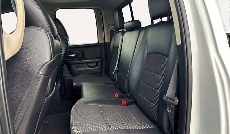 
								2018 Ram 1500 Sport Quad Cab 4×4 5.7L Hemi full									