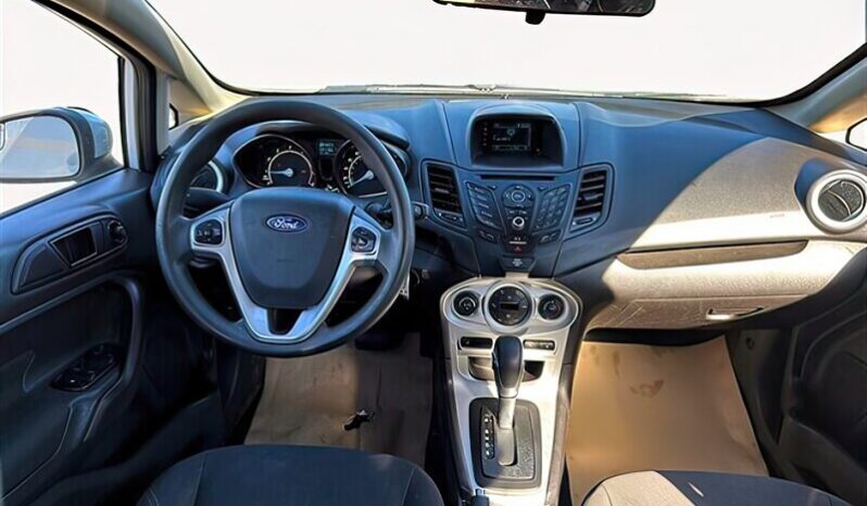 
								2017 Ford Fiesta SE full									