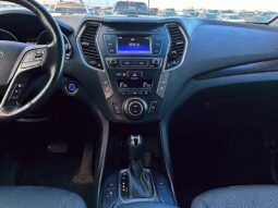 
										2017 Hyundai Santa Fe XL Premium AWD full									