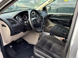 
										2018 Dodge Grand Caravan SE full									