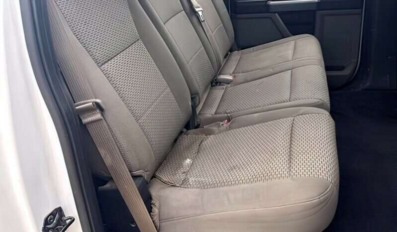 
								2016 Ford F-150 XLT Crew Cab 4X4 full									